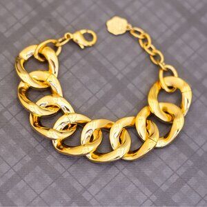 7 inch, Vintage Gold Tone Large Rings Elegant Bracelet by Craban - G50